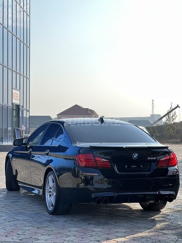 BMW 528 2013, 255,786 km - 2.0 l - Gəncə