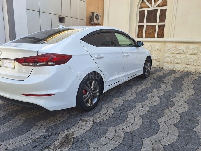 Hyundai Elantra 2017, 180,000 km - 2.0 л - Bakı