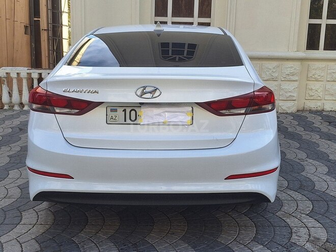 Hyundai Elantra 2017, 180,000 km - 2.0 л - Bakı