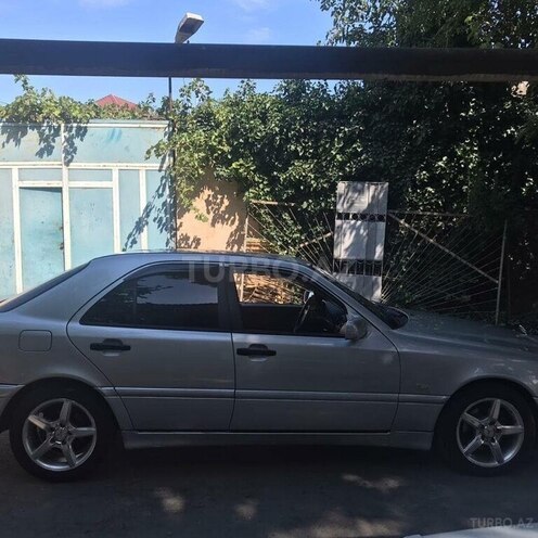 Mercedes C 200 1998, 289,000 km - 2.0 l - İsmayıllı
