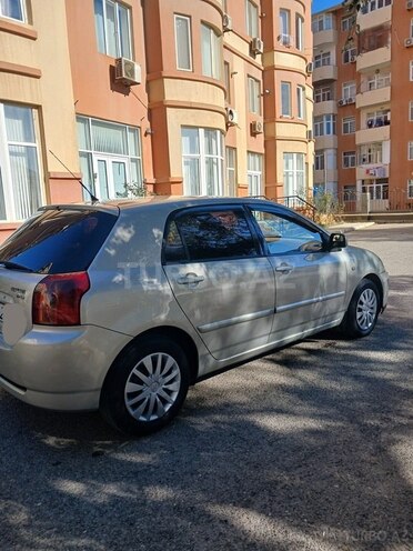 Toyota Corolla 2005, 256,000 km - 1.4 l - Bakı