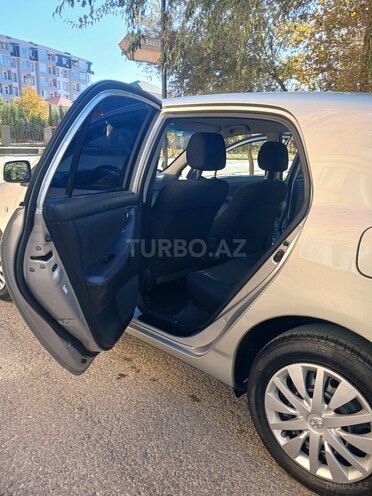 Toyota Corolla 2005, 256,000 km - 1.4 l - Bakı