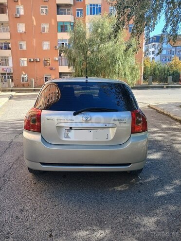 Toyota Corolla 2005, 256,000 km - 1.4 l - Bakı