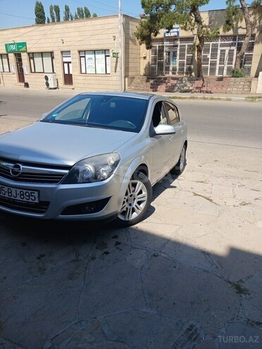 Opel Astra 2009, 176,000 km - 1.4 l - Ağstafa