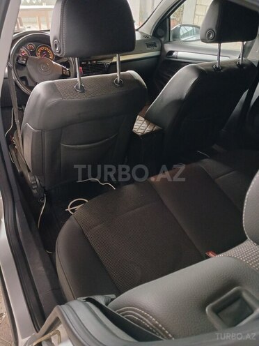 Opel Astra 2009, 176,000 km - 1.4 l - Ağstafa