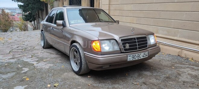 Mercedes E 220 1994, 500,000 km - 2.2 l - Bakı