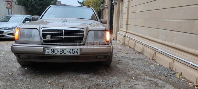Mercedes E 220 1994, 500,000 km - 2.2 l - Bakı