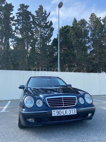 Mercedes E 240 1999, 456,000 km - 2.6 l - Sumqayıt