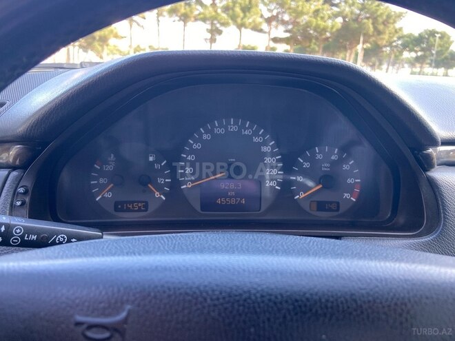 Mercedes E 240 1999, 456,000 km - 2.6 l - Sumqayıt