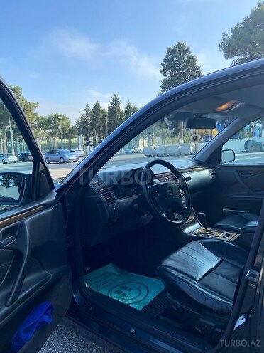 Mercedes E 240 1999, 456,000 km - 2.6 l - Sumqayıt