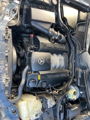 Mercedes E 240 1999, 456,000 km - 2.6 l - Sumqayıt