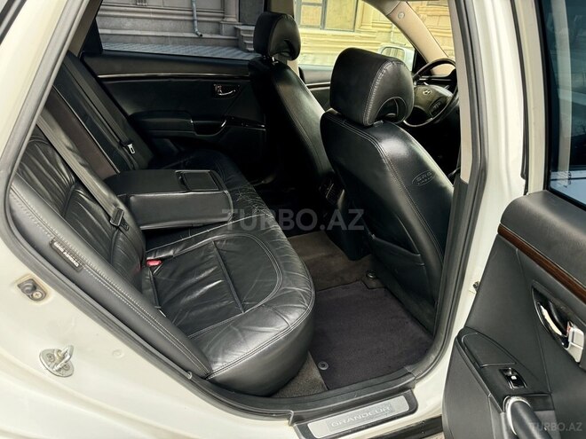 Hyundai Grandeur 2009, 227,432 km - 2.7 л - Bakı