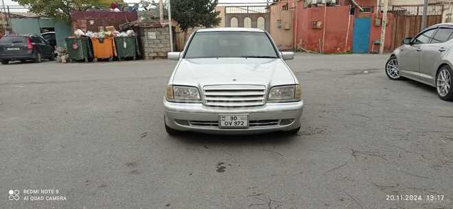Mercedes C 240 2000, 400,000 km - 2.4 l - Bakı