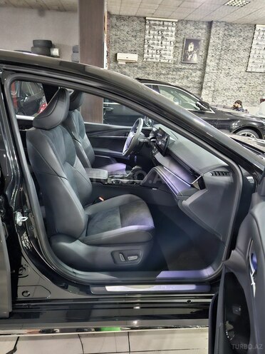 Toyota Camry-12