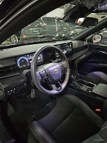 Toyota Camry-6