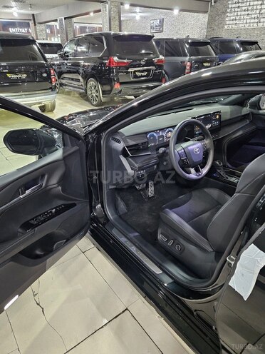 Toyota Camry-8