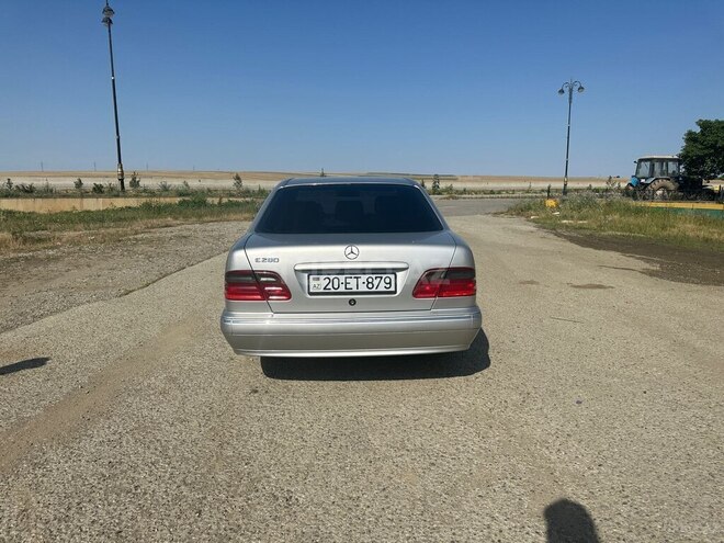 Mercedes E 280 4MATIC 2000, 264,000 km - 2.8 л - Bakı