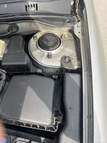 Toyota Corolla 2005, 400,000 km - 1.4 l - Bakı