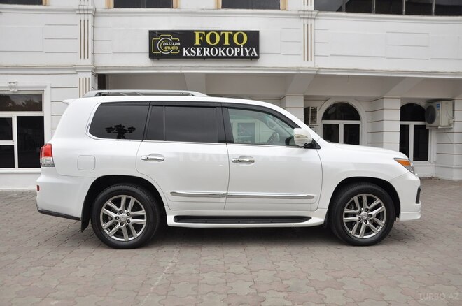 Lexus LX 570 2011, 198,000 km - 5.7 l - Bakı
