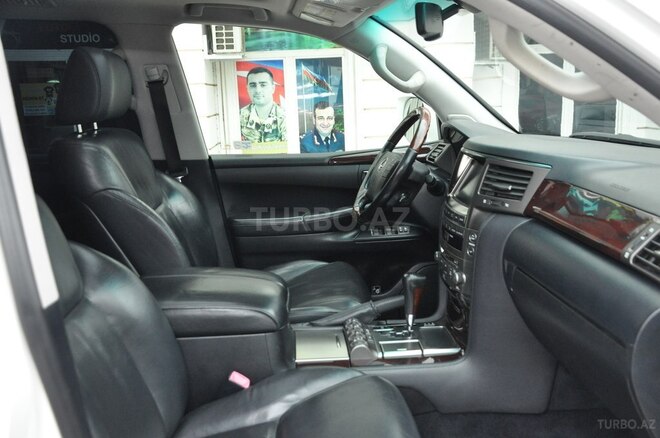 Lexus LX 570 2011, 198,000 km - 5.7 l - Bakı