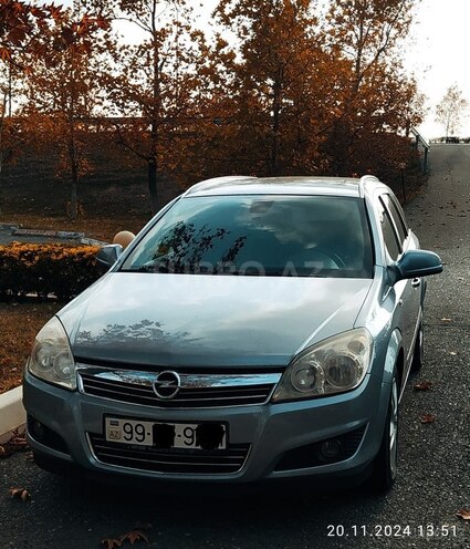 Opel Astra 2009, 300,710 km - 1.6 l - Ağdərə
