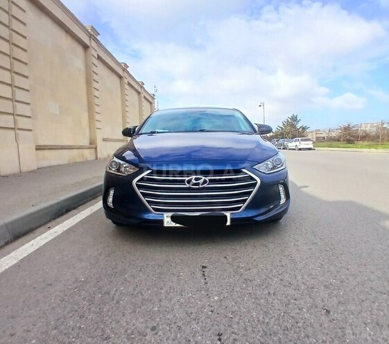 Hyundai Elantra 2017, 80,000 km - 2.0 л - Bakı