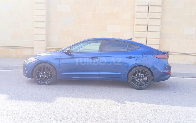 Hyundai Elantra 2017, 80,000 km - 2.0 л - Bakı