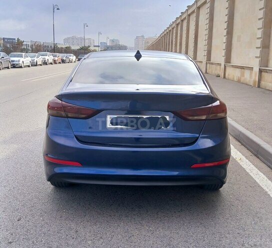 Hyundai Elantra 2017, 80,000 km - 2.0 л - Bakı