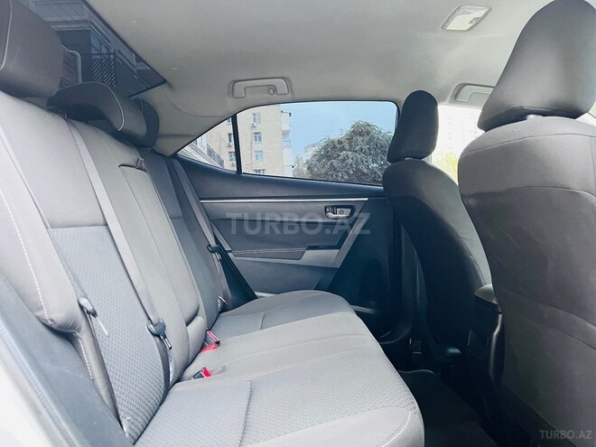 Toyota Corolla 2017, 85,000 km - 1.6 l - Bakı