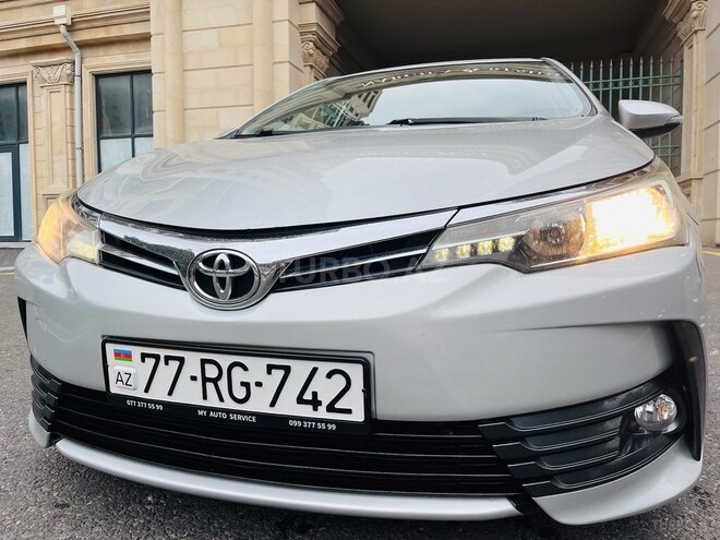 Toyota Corolla 2017, 85,000 km - 1.6 l - Bakı