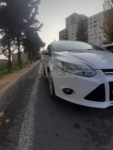 Ford Focus 2014, 225,000 km - 1.6 л - Bakı
