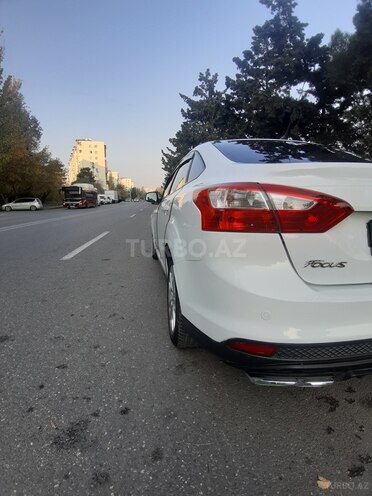 Ford Focus 2014, 225,000 km - 1.6 л - Bakı