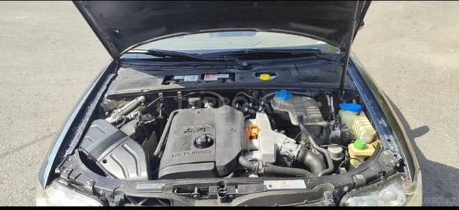 Audi A4 2003, 360,000 km - 1.8 л - Bakı