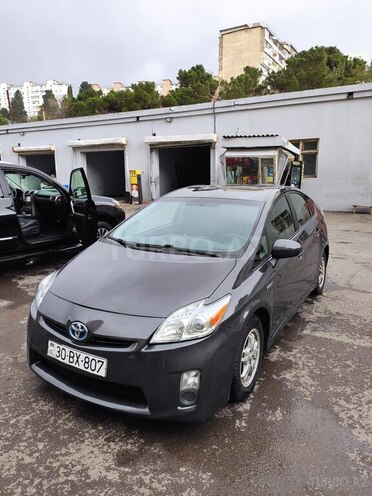 Toyota Prius 2010, 300,000 km - 1.8 л - Bakı