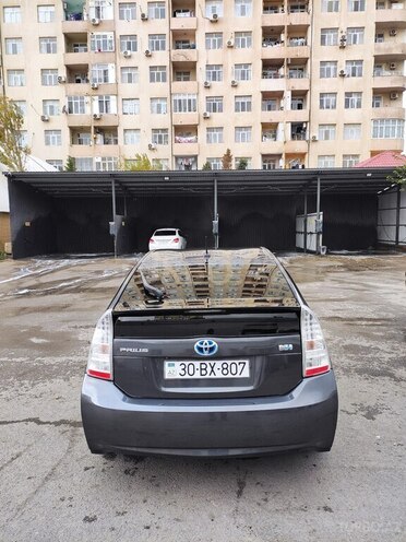 Toyota Prius 2010, 300,000 km - 1.8 л - Bakı