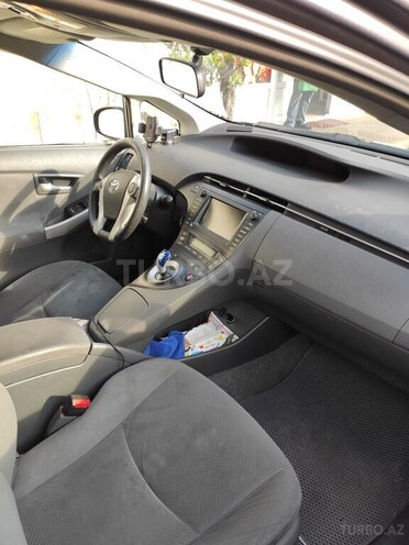 Toyota Prius 2010, 300,000 km - 1.8 л - Bakı