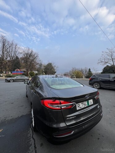 Ford Fusion (North America) 2019, 112,654 km - 1.5 л - Zaqatala