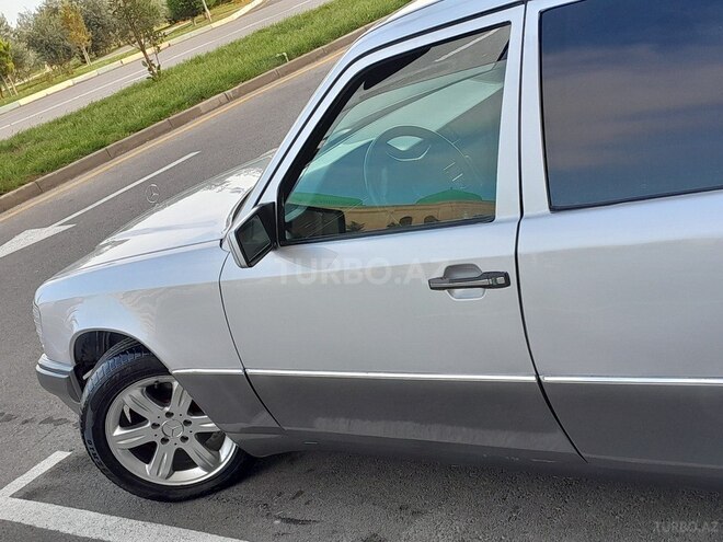 Mercedes E 200 1994, 345,321 km - 2.0 l - Sumqayıt