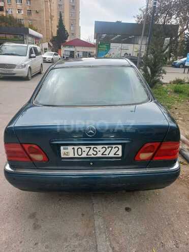 Mercedes E 240 1998, 347,200 km - 2.4 l - Bakı