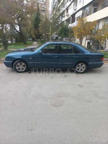 Mercedes E 240 1998, 347,200 km - 2.4 l - Bakı