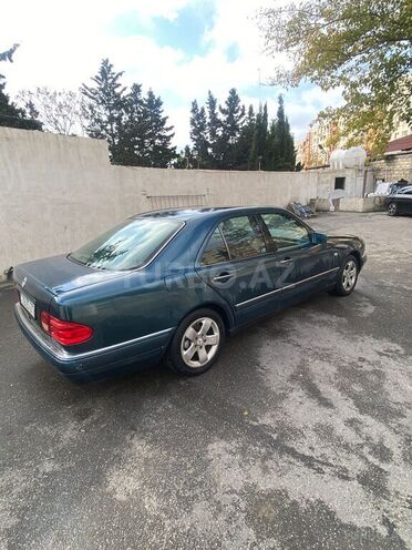 Mercedes E 240 1998, 347,200 km - 2.4 l - Bakı
