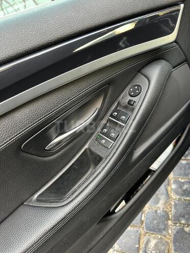 BMW 520-13