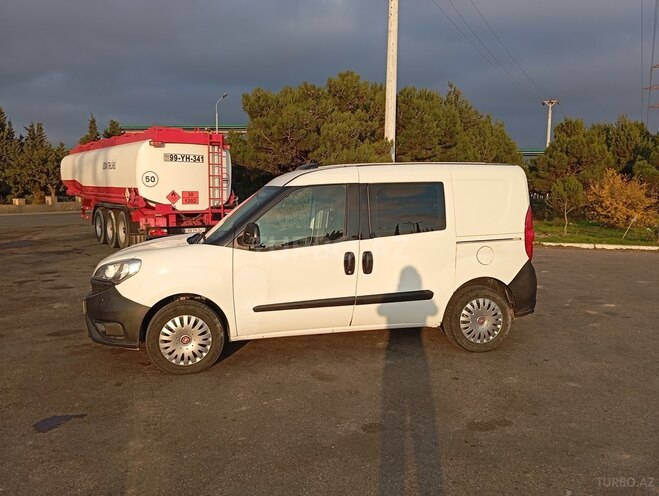 Fiat Doblo 2015, 217,550 km - 1.4 л - Bakı