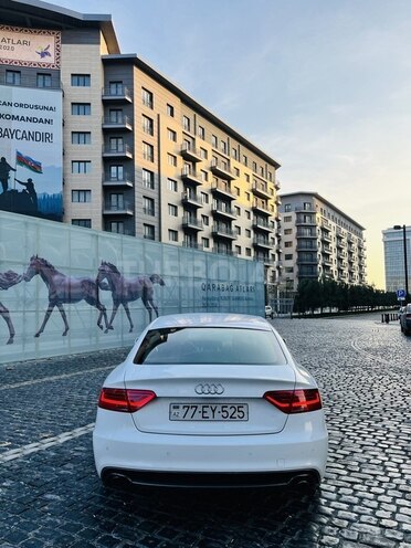 Audi A5 2013, 182,000 km - 2.0 l - Bakı