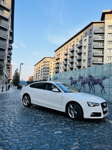 Audi A5 2013, 182,000 km - 2.0 l - Bakı
