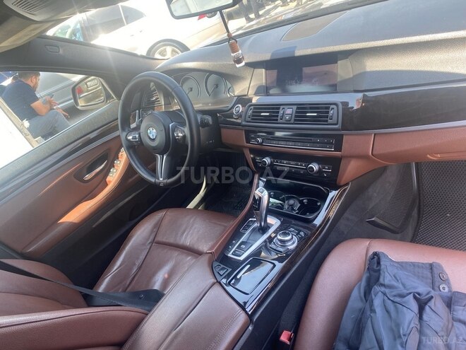 BMW 520 2013, 210,000 km - 2.0 л - Bakı
