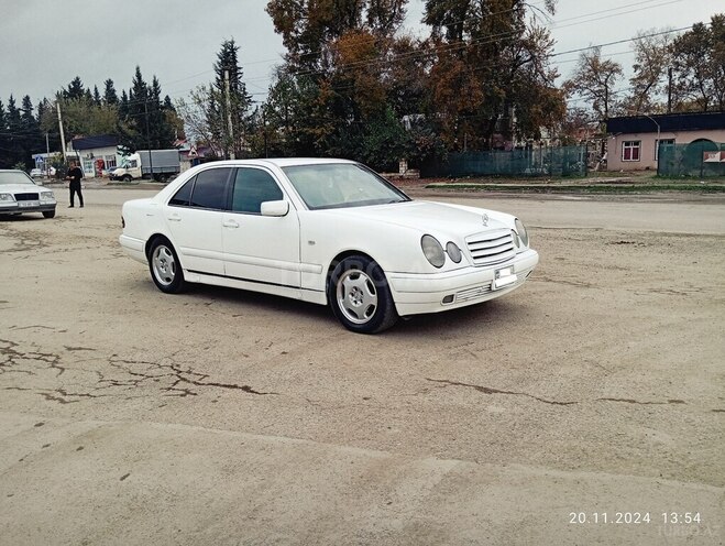 Mercedes E 220 d 1999, 516,048 km - 2.2 l - Masallı