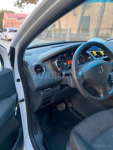 Peugeot 3008 2013, 144,900 km - 1.6 l - Bakı