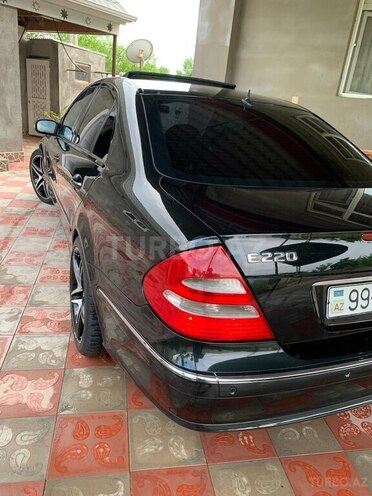 Mercedes E 220 d 2004, 260,000 km - 2.2 l - Bərdə