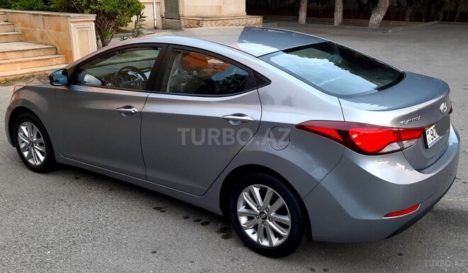 Hyundai Elantra 2015, 40,000 km - 1.6 л - Bakı